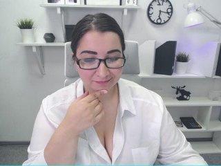 MissTrish bongacams