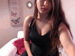 MollyMartinns bongacams