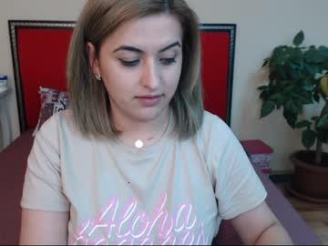 monica_25 chaturbate