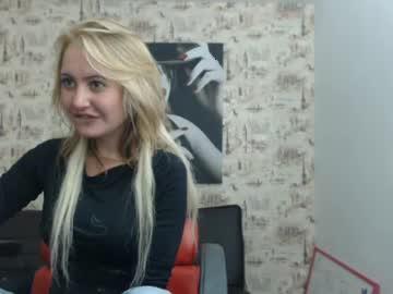 nailsblondy chaturbate