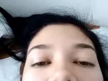 naiv_jolie chaturbate