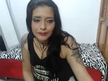 naughtyvioletta chaturbate