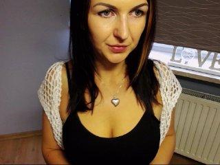 NessyLOVe bongacams