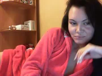 newcamelia2000 chaturbate