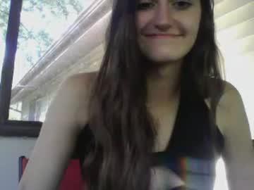 nikkiemae2000 chaturbate