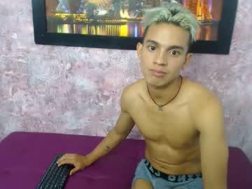 noah_gatsum chaturbate