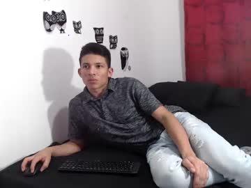 noah_haze chaturbate