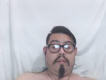 pandaboii82 chaturbate