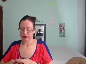 playful_hungry chaturbate