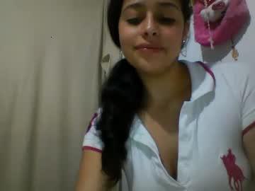 pretty_loly18x chaturbate