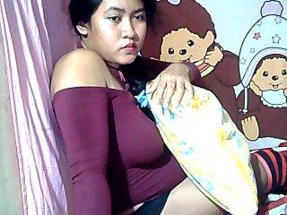 RedHotCandy bongacams