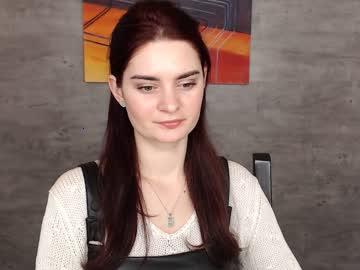 renee_crystall chaturbate