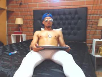 robin_brokss chaturbate