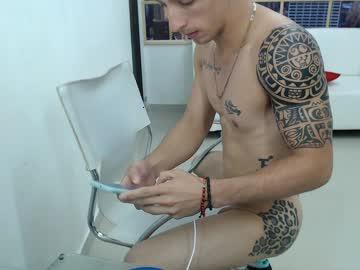 ronnyboys chaturbate