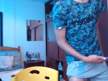 santi_bennet chaturbate