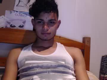 santi_bennet chaturbate