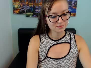 saraahmillss chaturbate