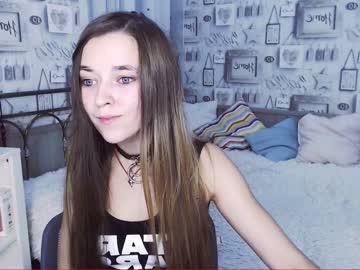 sarahmeoww chaturbate