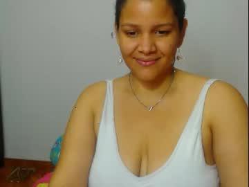 serena_london chaturbate