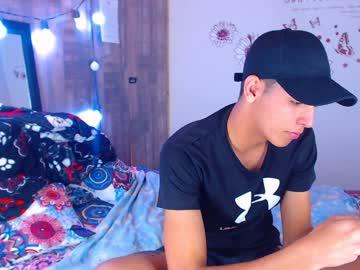 sexyboy_mike19 chaturbate