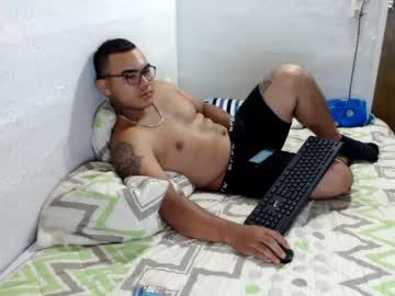 sexyhotboy04 chaturbate