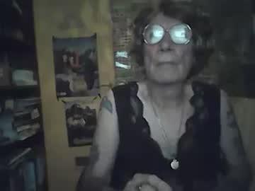 shirleysuspender chaturbate