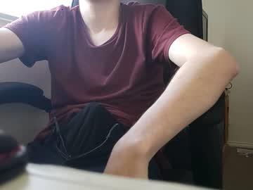 skinnyboii1998 chaturbate