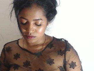 SofiaBrowns bongacams