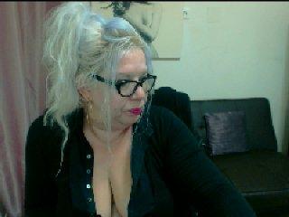 SonyaHotMilf bongacams