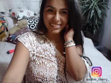 sophie_cherry chaturbate