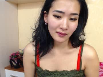 stephisuzi chaturbate