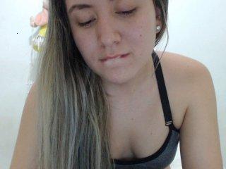 Sweetlittle94 bongacams