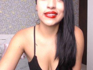 sweet-honey95 bongacams