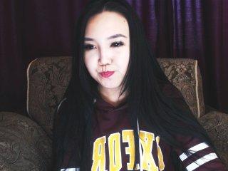 TienEmmy bongacams