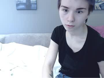 tiny_meryl chaturbate