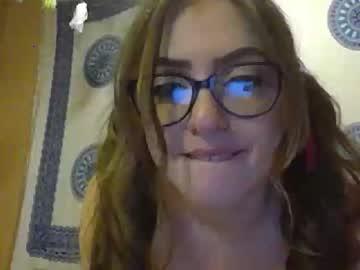 tinygirlxhugepackage chaturbate