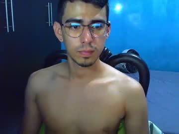 tinyhot02 chaturbate