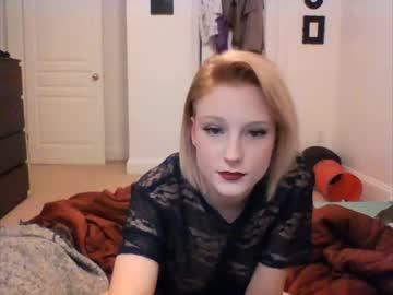 tinykitty22 chaturbate