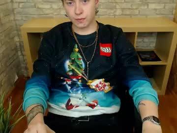 tobi_hums chaturbate