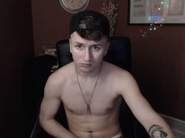 tonihardd chaturbate