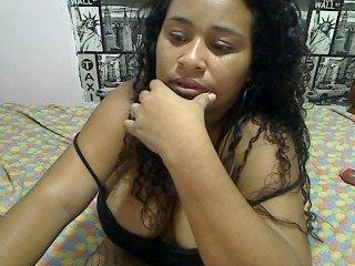 Voluptuous27 bongacams