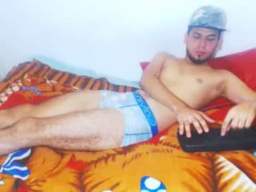 willianhott chaturbate