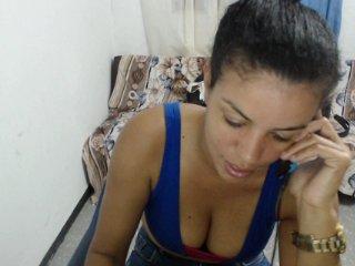 womanwet01 bongacams